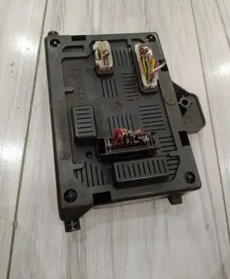 Renault Clio III Other control units/modules 8200652285A