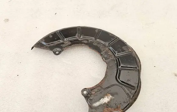 Volkswagen PASSAT B6 Front brake disc dust cover plate 1K0615311F