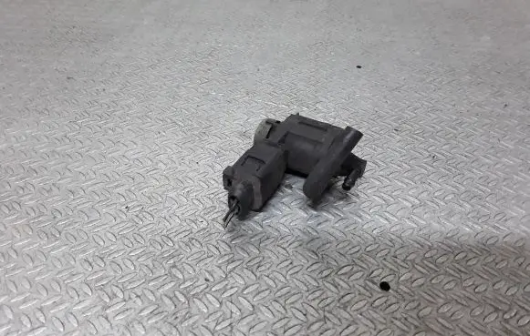 Volkswagen Caddy Turbo solenoid valve 1K0906283A