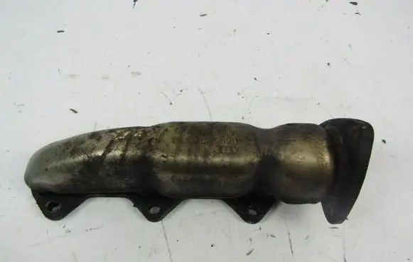 Volkswagen PASSAT B5.5 Exhaust manifold 059253033C