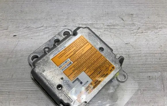 Nissan Juke I F15 Airbag control unit/module 988201KV1A
