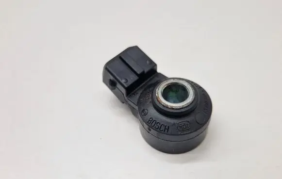 BMW X3 G01 Detonation knock sensor 7636937