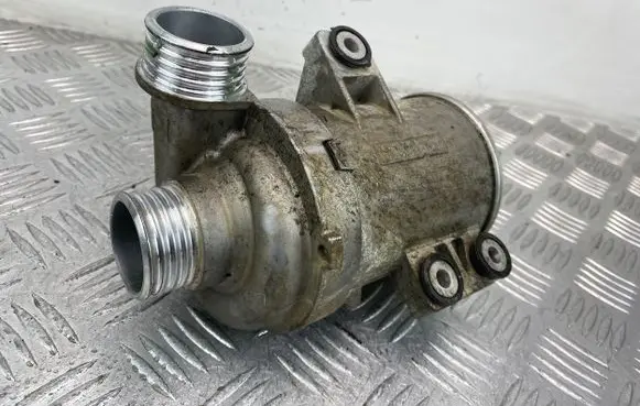 BMW X1 E84 Water pump 7604027