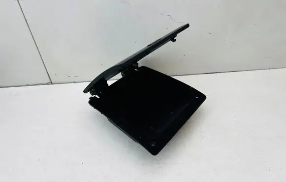 Volkswagen Touran II Front trunk storage compartment 1T2857921E