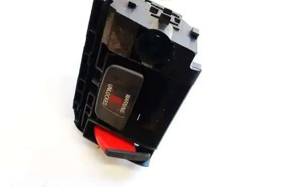 Volvo V50 Seat back rest lock catch 8641849 8613633