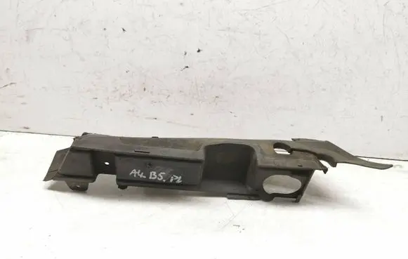 Audi A4 S4 B5 8D Intercooler air guide/duct channel 8d0121283b