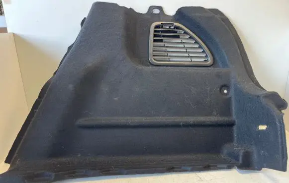 Opel Mokka B Trunk/boot side trim panel 98353560ZD