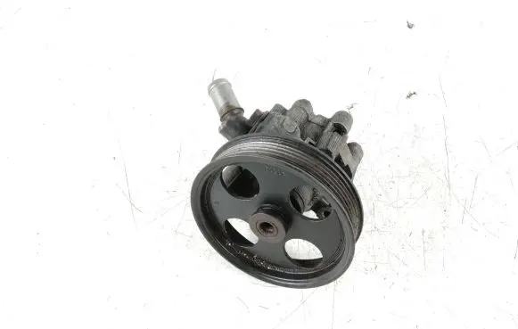 Opel Insignia A Power steering pump