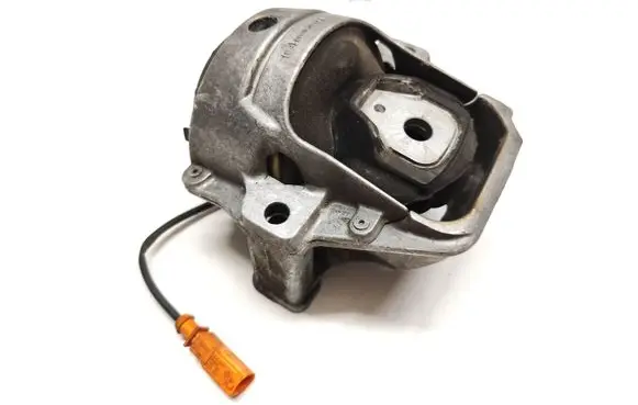 Audi A5 8T 8F Engine mount bracket 8R0199381 040515