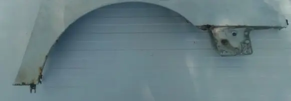 Renault Laguna I Fender balta