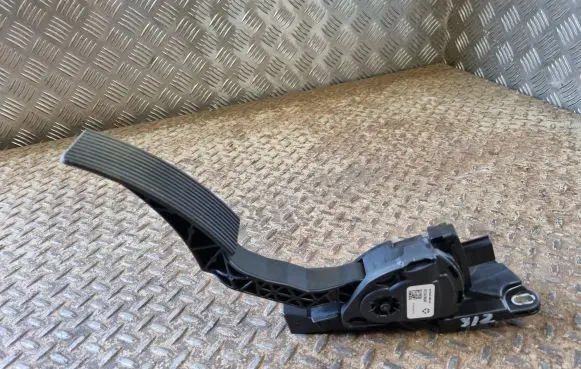 Jeep Grand Cherokee Accelerator throttle pedal 52124785AF