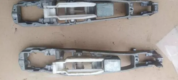 Mercedes-Benz E W124 Front door coupe exterior handle/bracket 