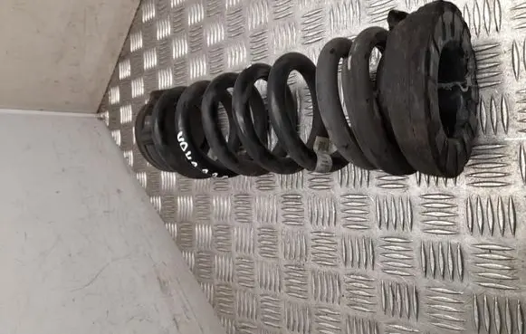 Jaguar F-Pace Rear coil spring HK835534FC