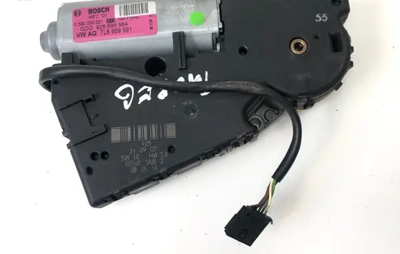 Volkswagen Touareg I Sunroof motor/actuator 7L6959591
