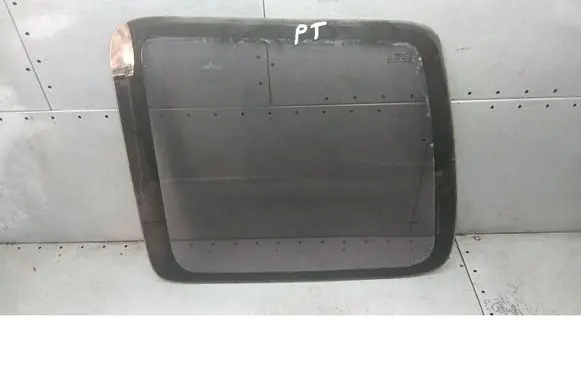 Peugeot Partner Front vent window/glass (coupe) 137794