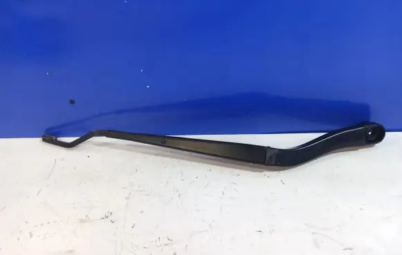 Saab 9-5 Windshield/front glass wiper blade 13299361