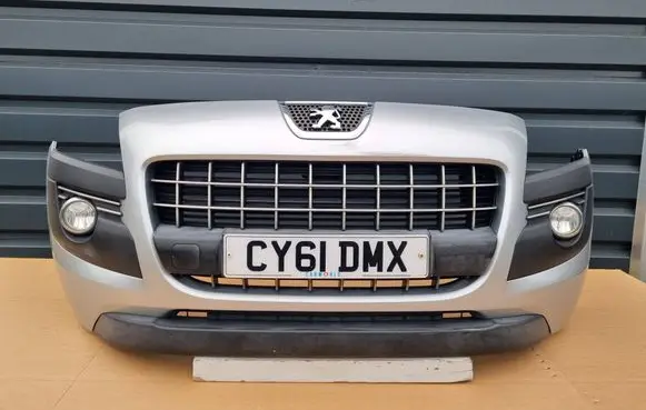 Peugeot 3008 I Front bumper