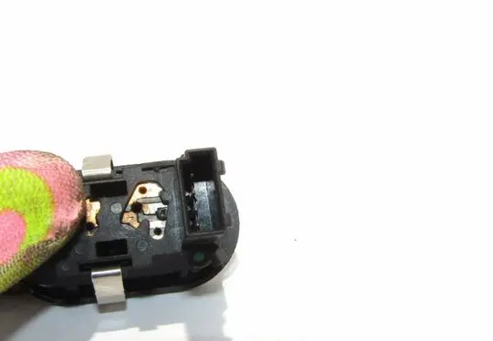 Opel Zafira A Electric window control switch 13363100