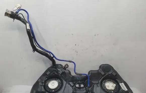 Mercedes-Benz E C207 W207 Fuel tank BAK