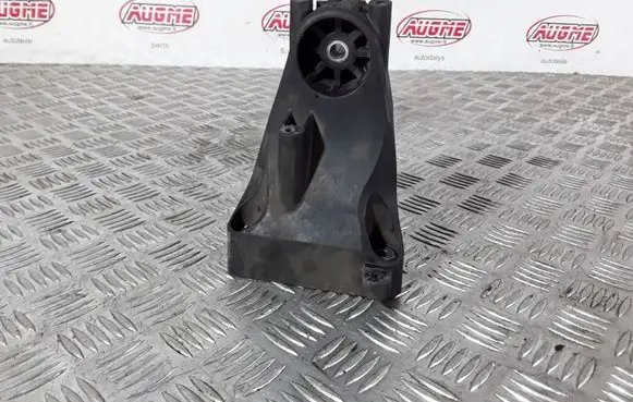 Mercedes-Benz S W222 Engine mount bracket A6422230100