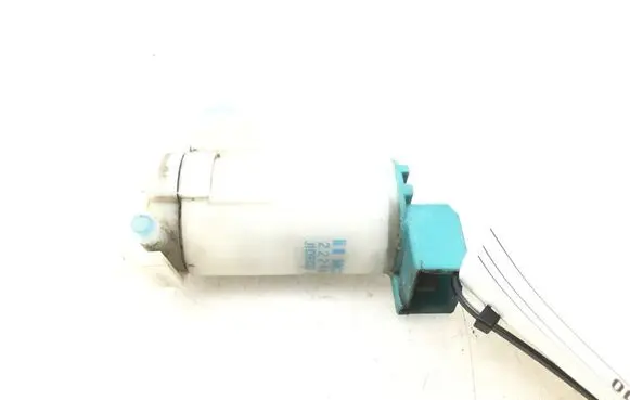 Nissan X-Trail T30 Windscreen/windshield washer pump 2224616