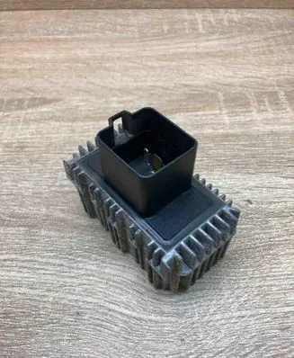 Opel Frontera B Glow plug pre-heat relay 09132691