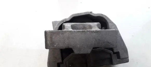 Volkswagen Golf V Engine mount bracket 1K0199262