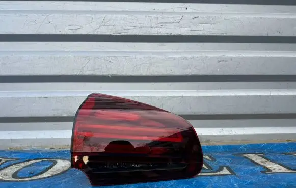 Porsche Cayenne (92A) Rear/tail lights 7P5945307P