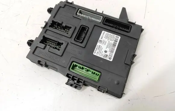 Renault Espace V (RFC) Comfort/convenience module 284B11258R A7432665872