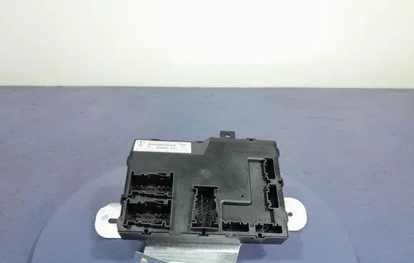 Ford Fiesta Comfort/convenience module DN1T-15K600-ED