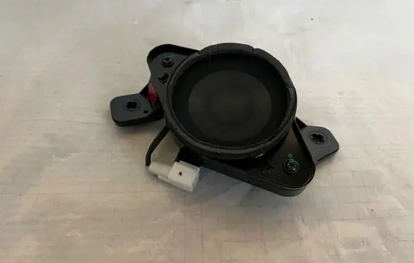 KIA Sorento Front door high frequency speaker 8923019504A 96361C6000 03717D0052