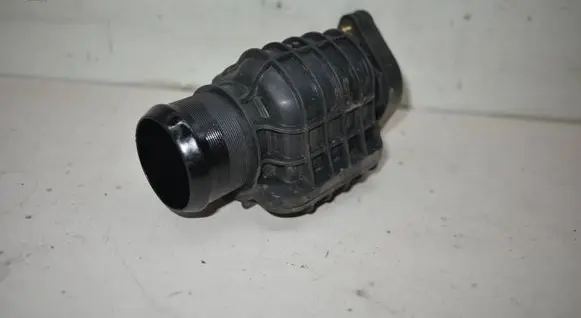 Citroen C4 II Intercooler hose/pipe 9687261180