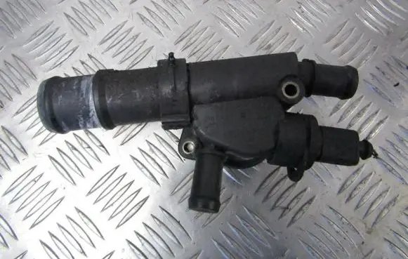 Ford Galaxy Engine coolant pipe/hose 038121132D