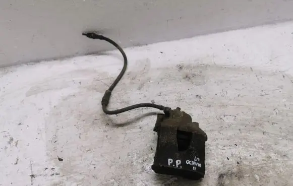 Skoda Fabia Mk2 (5J) Front brake caliper