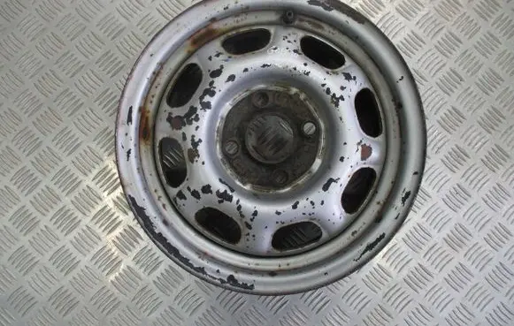 Volkswagen Golf III R13 steel rim 
