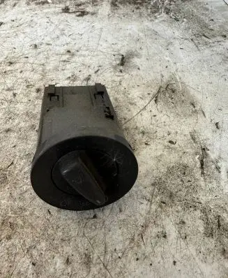 Volkswagen PASSAT B5.5 Light switch 1C0941531