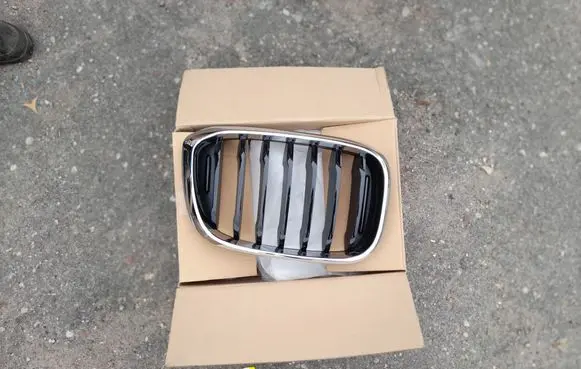 BMW X3 G01 Front bumper upper radiator grill 51137440854