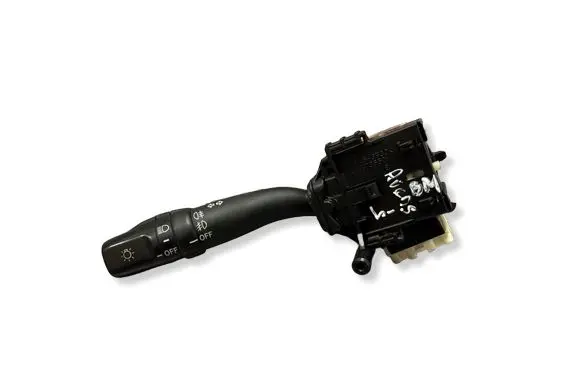 Toyota Avensis T250 Indicator stalk 173650