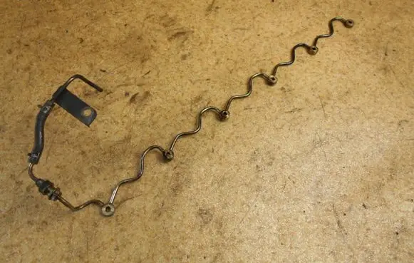 Toyota Land Cruiser (J100) Fuel return line/hose 