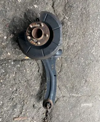 Ford C-MAX I Rear brake disc plate dust cover 3M512K317AD