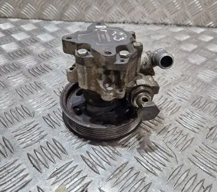Volkswagen PASSAT B5 Power steering pump 2020Z02236 PP017