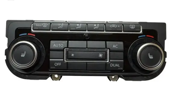 Volkswagen Golf VI Climate control unit 5K0907044EA SW1010 5HB00974681