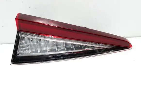 Skoda Enyaq iV Tailgate rear/tail lights 5LG945307 2NR01478601 00004227