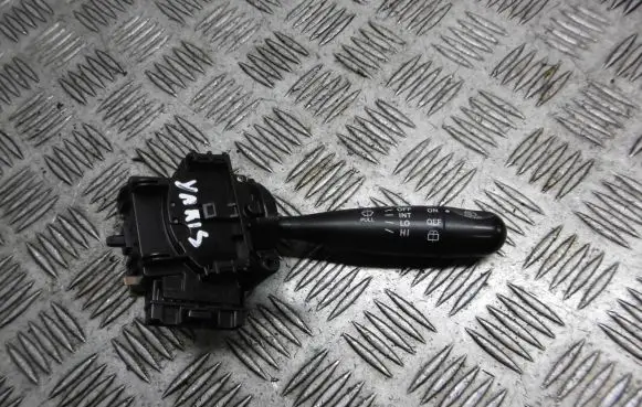 Toyota Yaris Wiper switch 173647