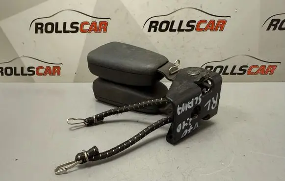 Volvo V70 Rear seatbelt buckle 738703