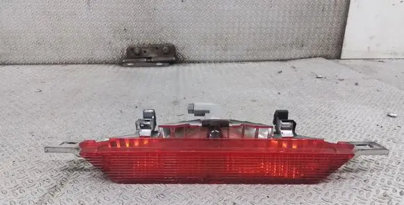 Toyota Corolla E120 E130 Third/center stoplight