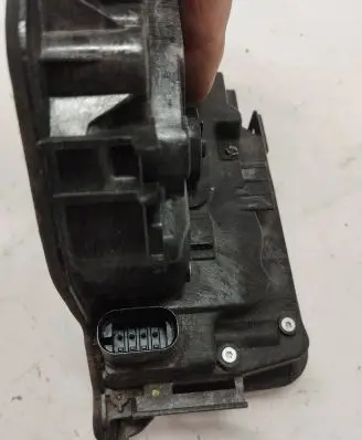 BMW X1 F48 F49 Rear door lock 7281940 18283810
