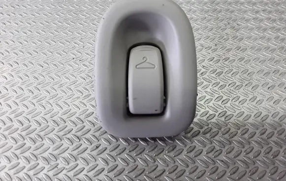 Chrysler Voyager Cargo luggage net fixing mount 