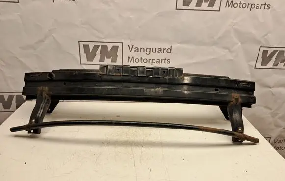 Hyundai i40 Front bumper cross member 