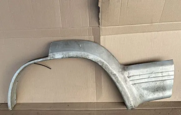 Mitsubishi Pajero Rear arch trim MB679795
